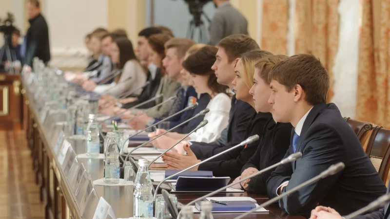 Новый состав молодежного правительства был сформирован в Ростовской области