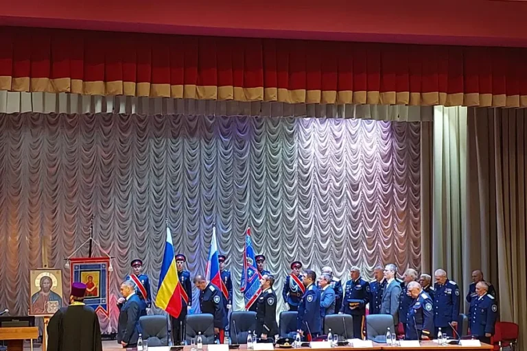 Юбилейный 30 казачий круг прошел в Новочеркасске