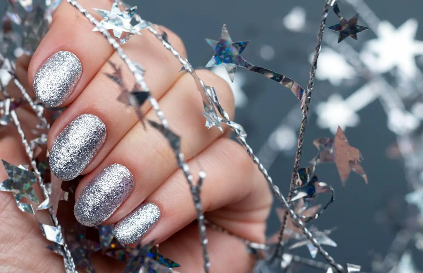 Модный маникюр 2025: главные тренды и идеи для стильного образа