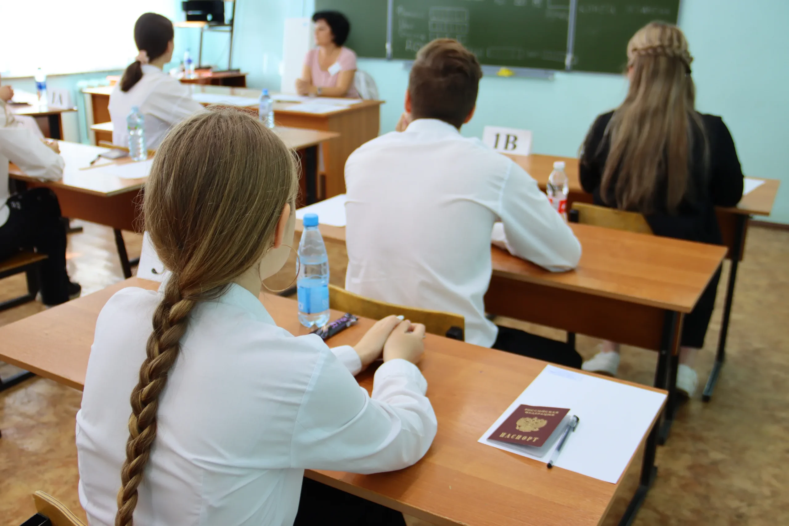 Выпускники 9-х классов Ростовской области будут сдавать ОГЭ только по двум предметам