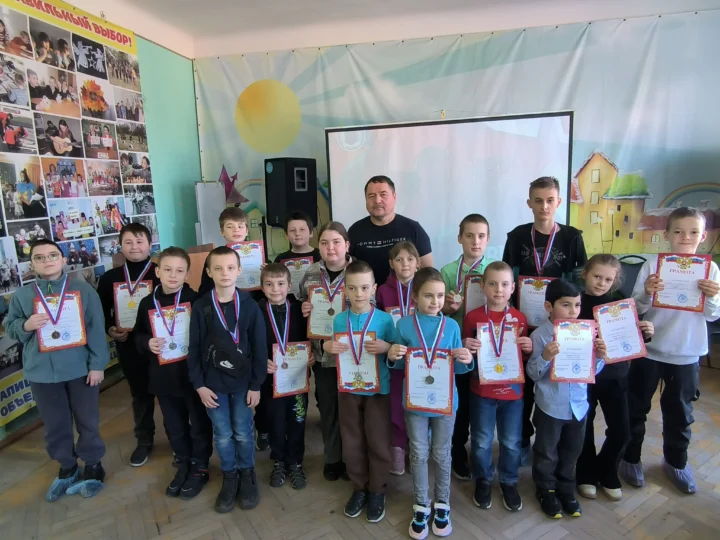 Шах и мат серости: Юные шашисты Аксайского района отметили День защитника Отечества интеллектуальными баталиями (Фоторепортаж News161.ru)