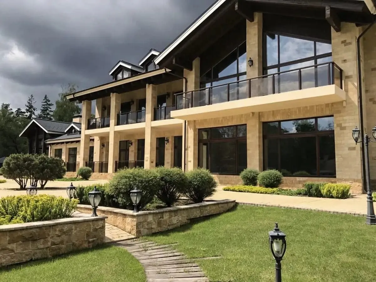 Как купить дом на Рублевке: пошаговое руководство