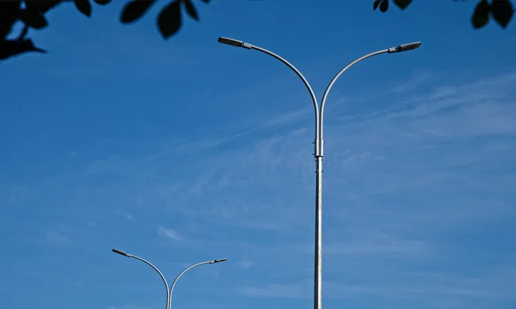 Как выбрать кронштейн для опоры освещения