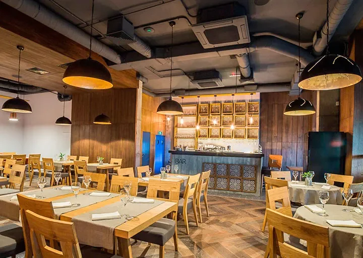 Разъяснены требования, предъявляемые к предприятиям общественного питания на первых этажах многоквартирных домов