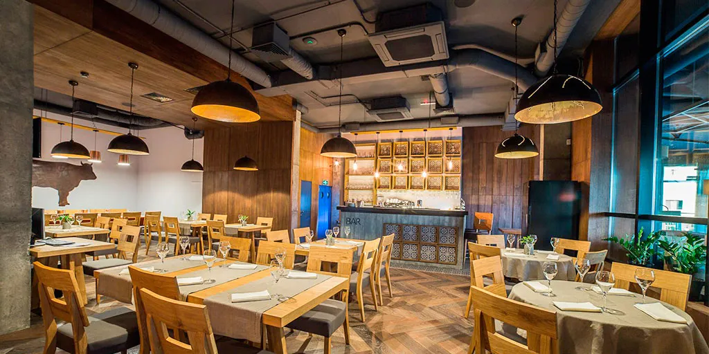 Разъяснены требования, предъявляемые к предприятиям общественного питания на первых этажах многоквартирных домов