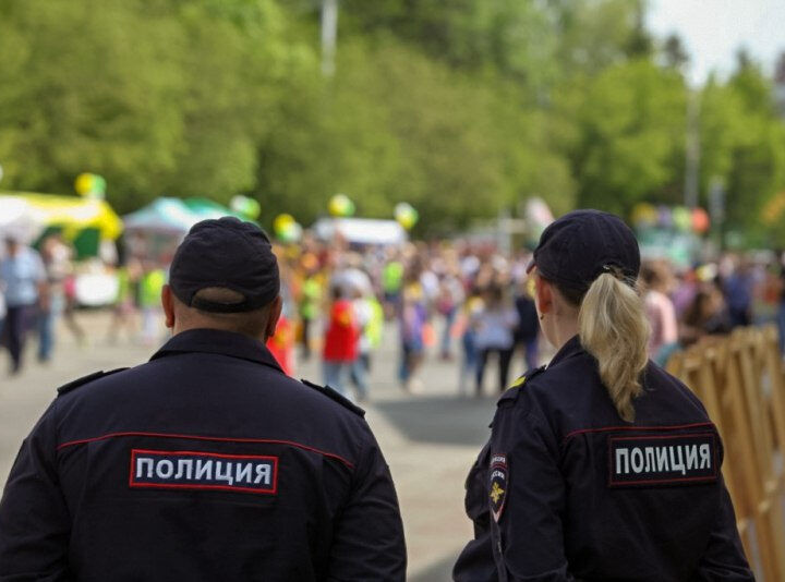 «Дропперы» и профилактика: полиция Ростовской области пресекла оборот банковских карт и провела рейд в Темернике