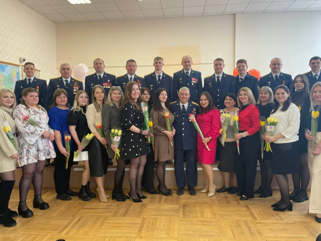 От «Дня открытых дверей» до нового «КамАЗа»: как ФСИН Ростовской области развивает производство, поддерживает семьи и ловит беглецов