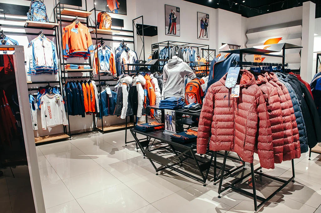 Новая классика: что такое куртка-наполеон и с чем ее носить