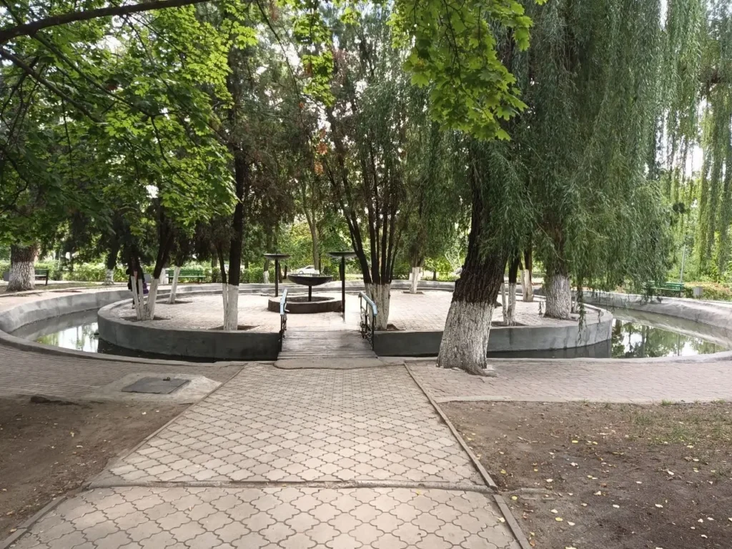 Александровский сад (Центральный парк) в Новочеркасске: история, достопримечательности, как добраться