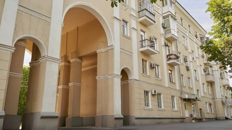 Троицкая площадь