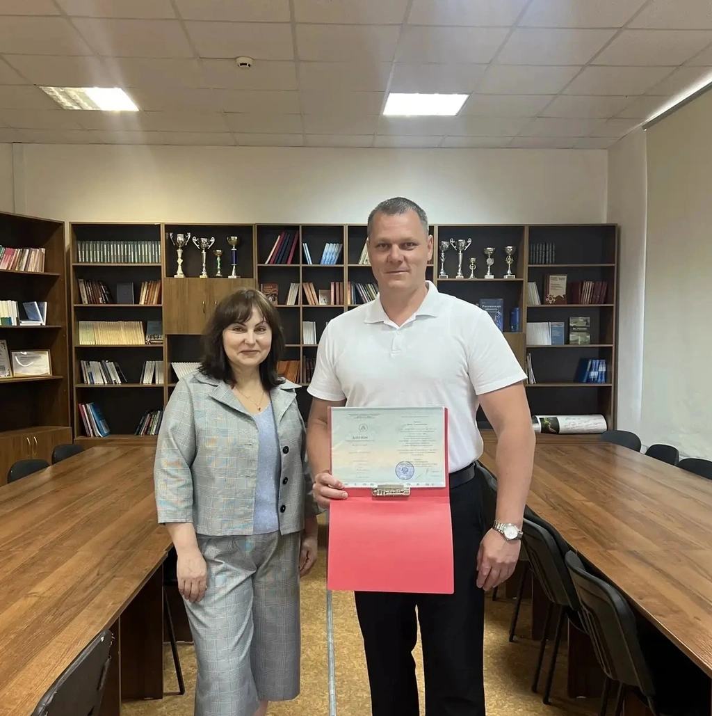 Офицер полиции в отставке Денис Хохлов получил диплом преподавателя в Южном федеральном университете