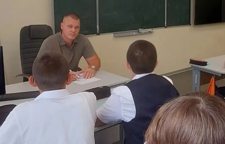 Штрафы за электронные сигареты: что грозит подросткам и их родителям за курение в общественных местах